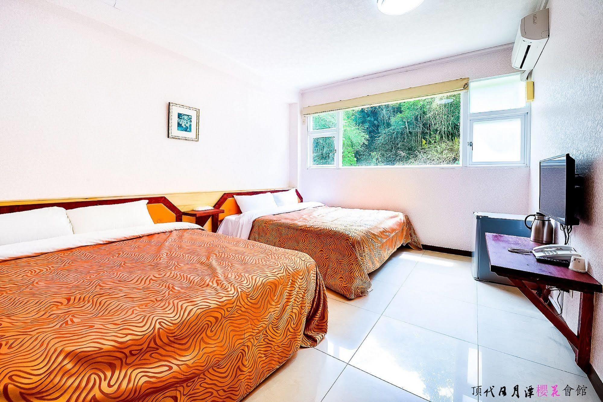 Dingdai Cherry Blossoms Resort Nantou Exterior photo